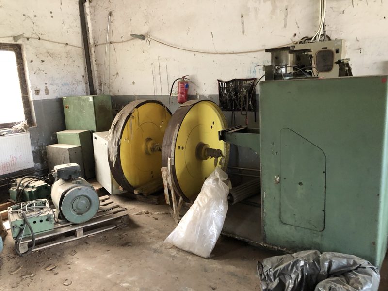 A gépek előkészítése / Preparing the machinery